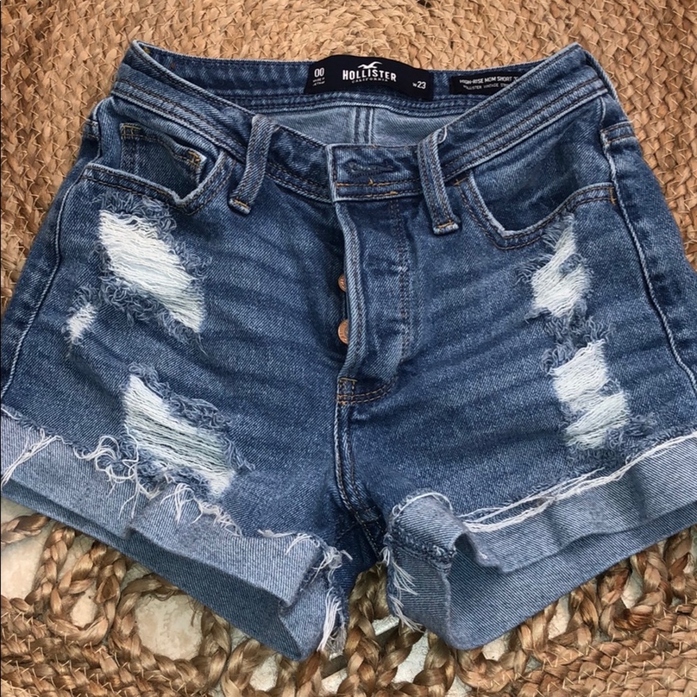 Hollister High rise vintage mom shorts